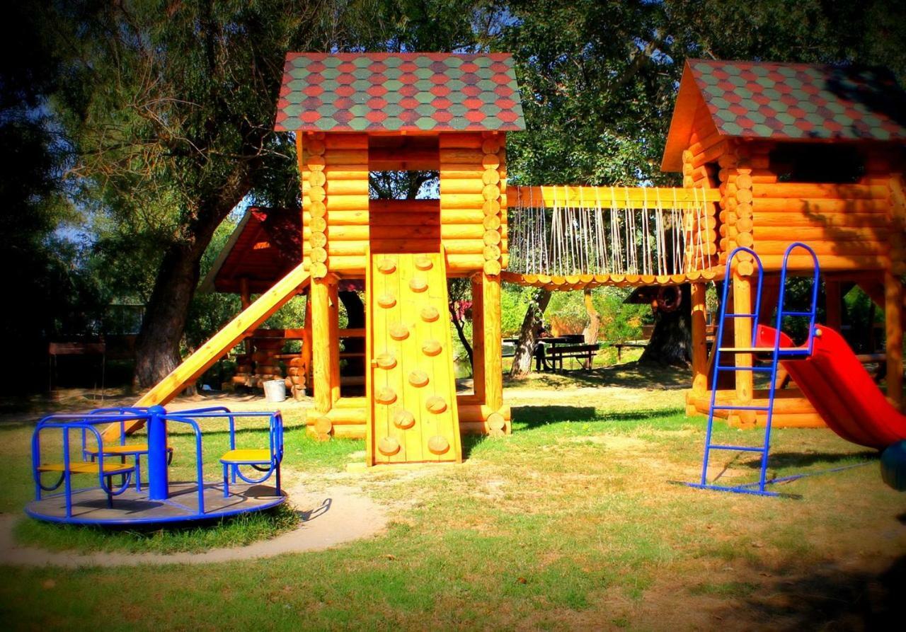 Holiday Park Dunay Kyslytsya Dış mekan fotoğraf